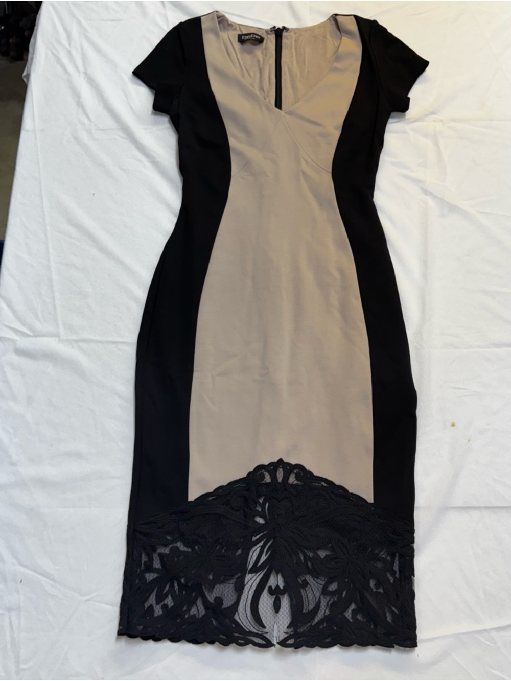 Bebe Dress Black/Tan Size XS Small tear in Hem Lace Short Sleeve Knee Length